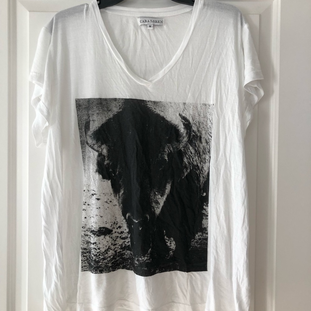 Cara Loren buffalo tee